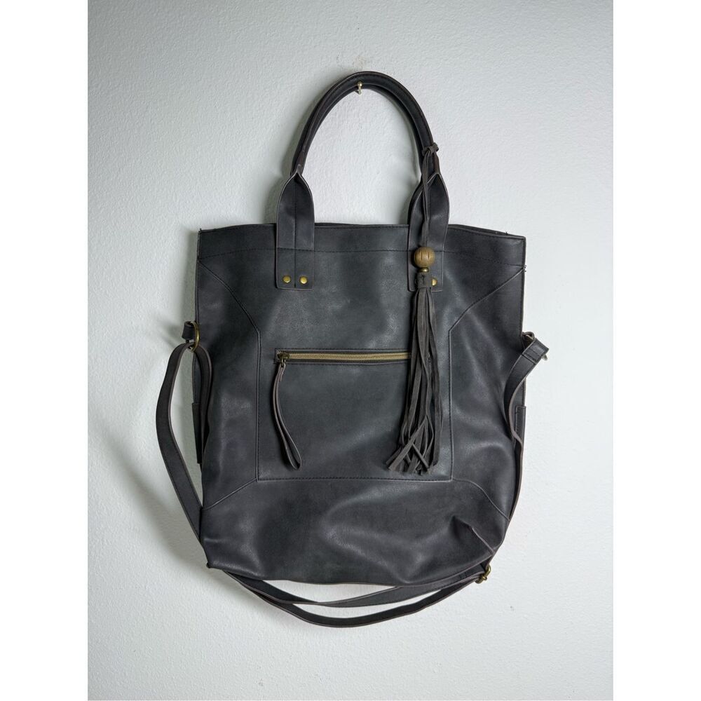 T-Shirt & Jeans Faux Leather Shoulder Bag Tote Gray Tassel Trim